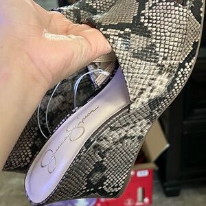 Jessica Simpson Black and Gray Heels